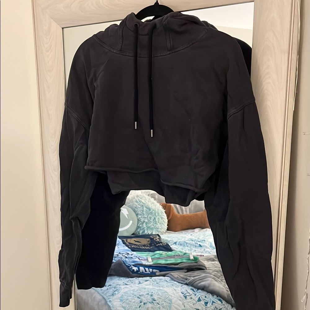 Stori by Katy Hearn cropped hoodie in Onyx